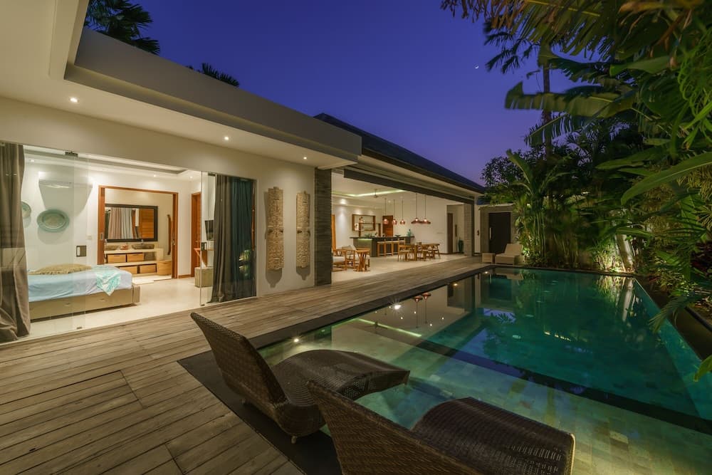 Villa Cuatro — photo 1 of 58