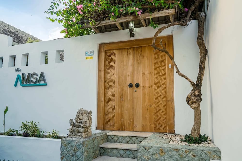 Villa Amsa — photo 1 of 45
