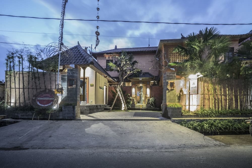 Villa Tanah Carik — photo 1 of 37