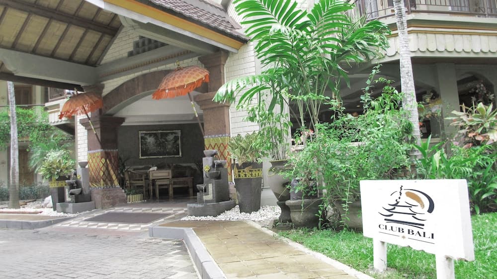Club Bali Family Suites @Legian Beach — photo 1 of 58