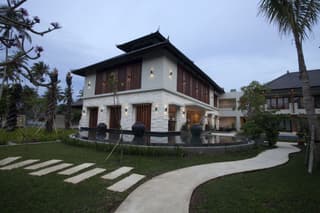 Grand Whiz Hotel Nusa Dua