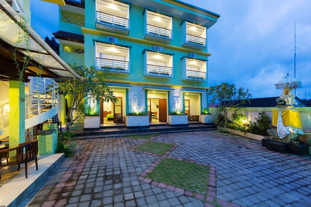 Pondok Asri Denpasar — photo 1 of 14