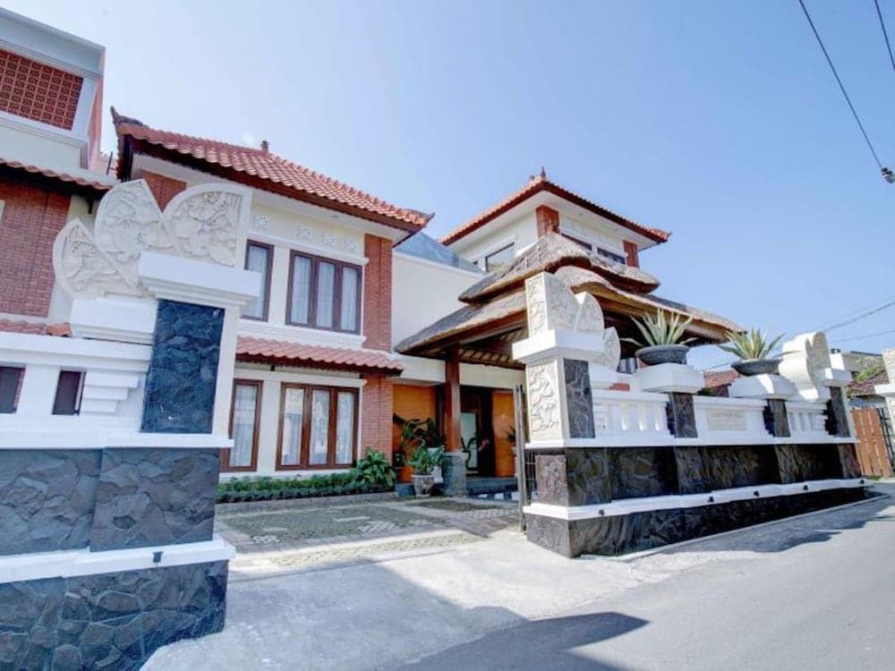 Hastinapura Residence — photo 1 of 37