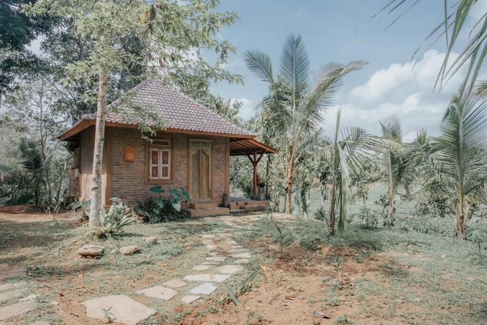 Saridevi Ecolodge Bali — photo 1 of 17