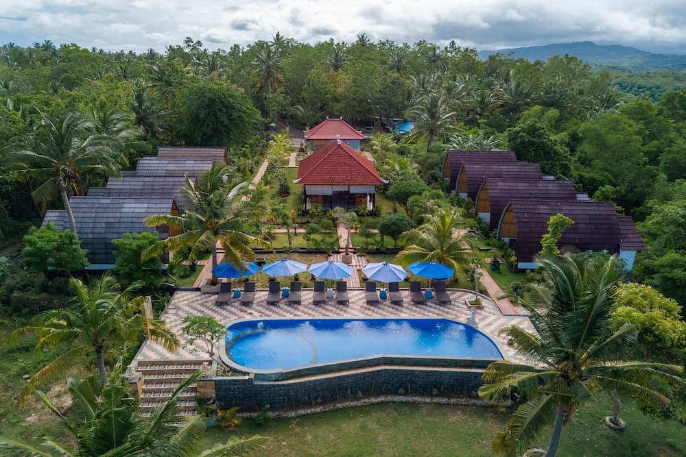 Penida Sunset Ocean View Bungalows — photo 1 of 1