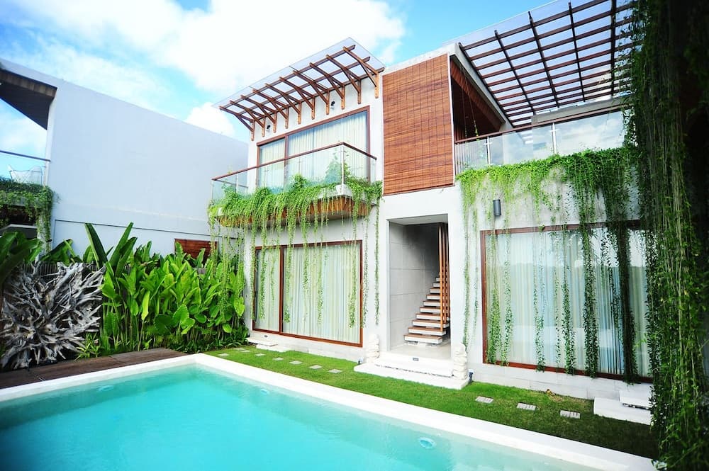 Nazeki Villa — photo 1 of 37