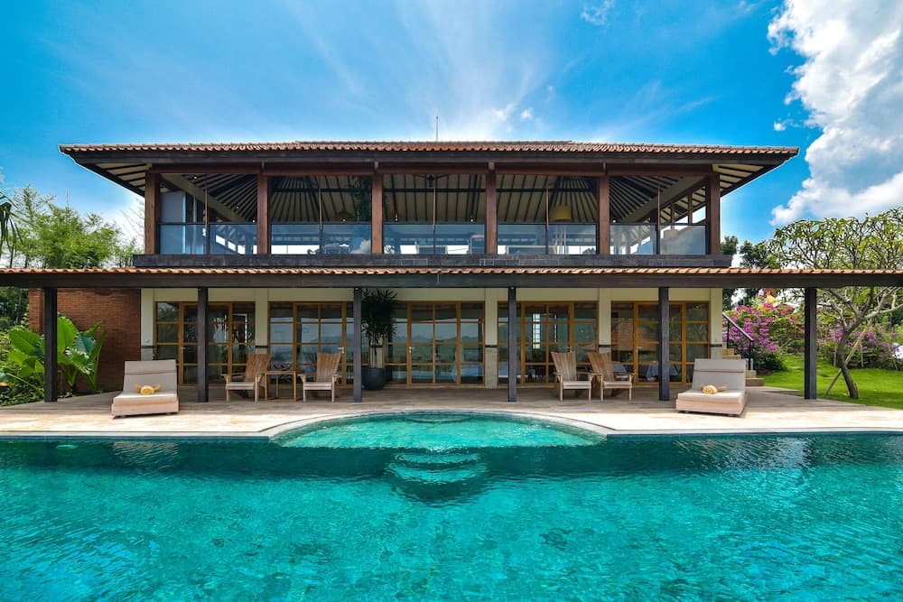 Sumberkima Hill Private Villa Retreat — photo 1 of 1000