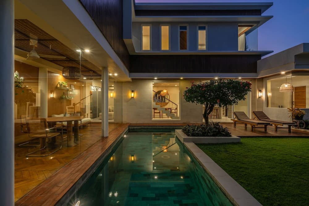 Villa Nestor — photo 1 of 54