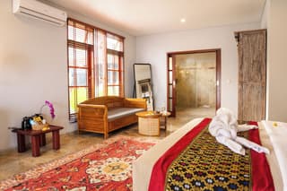 Seaside Oceana Suites by Mahaprana