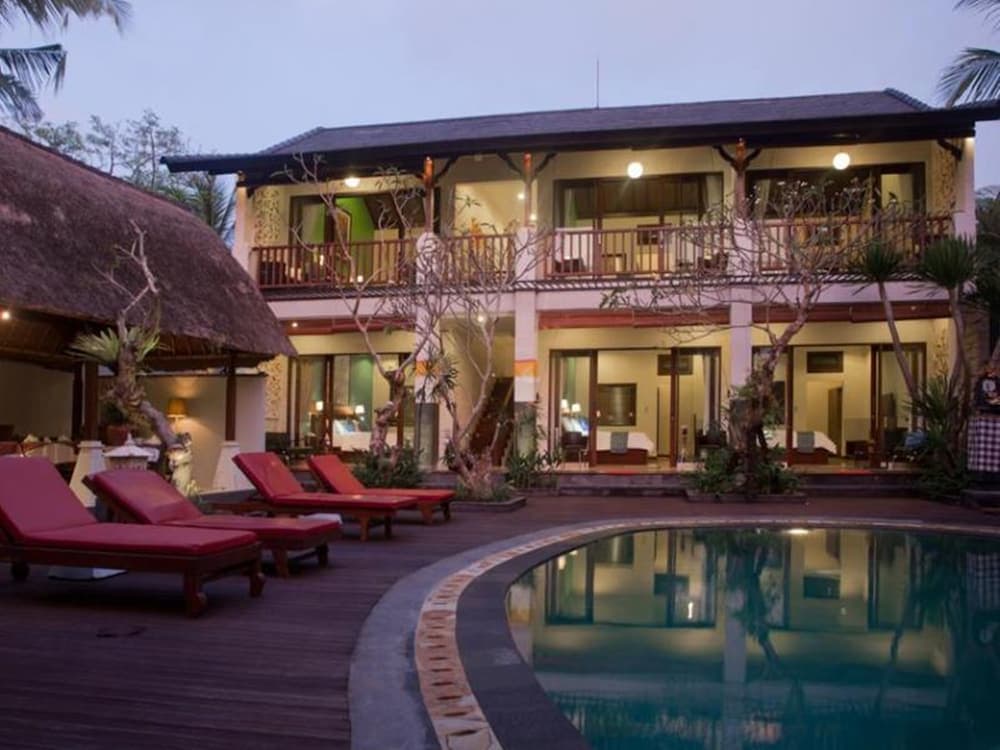 Lumbung Sari Hotel — photo 1 of 109