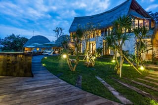 C-View Villas