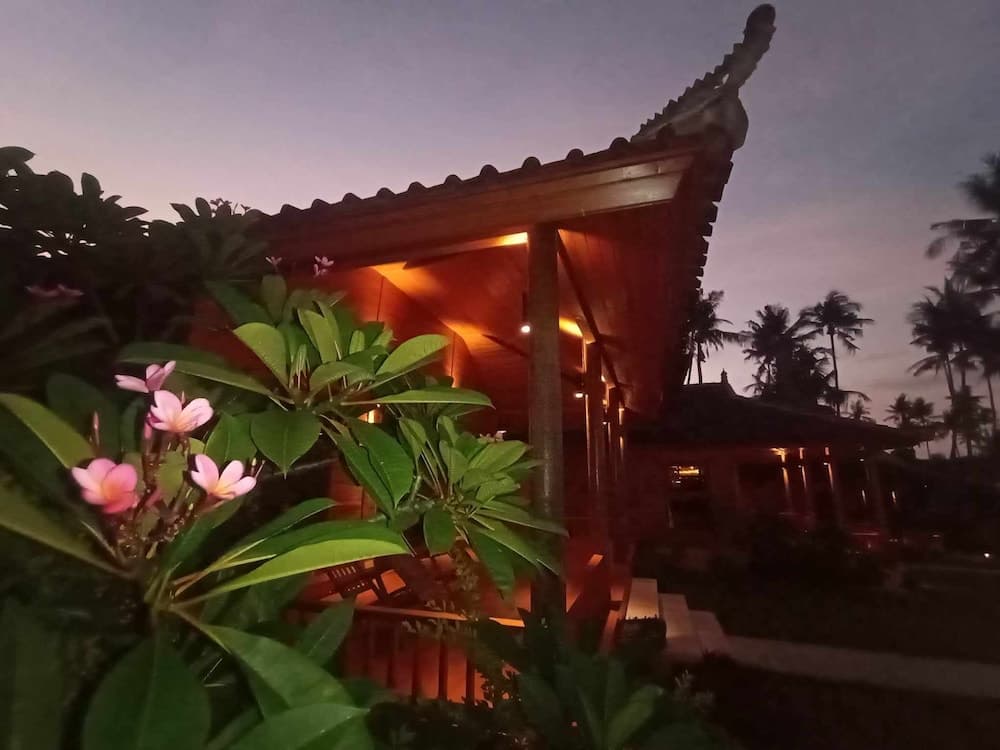 ABWonderdive Beach Resort — photo 1 of 34