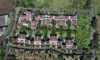 Desa Swan Villas & SPA