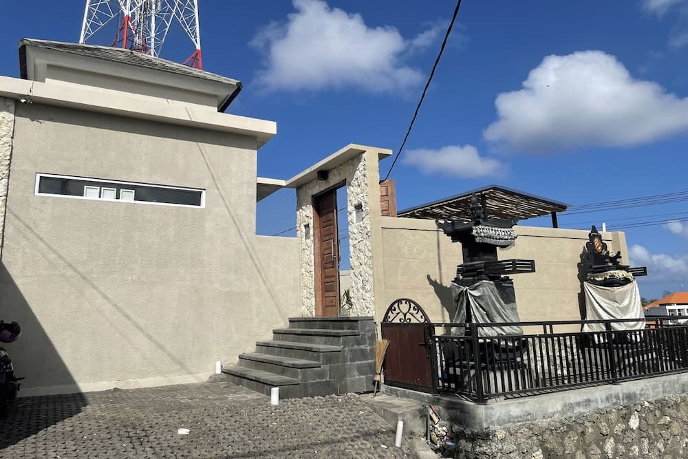 Dayuh Villa — photo 1 of 27