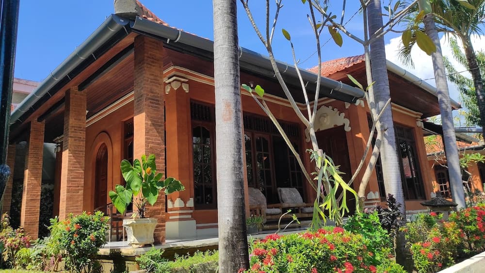 Keyani's Bungalow — photo 1 of 42