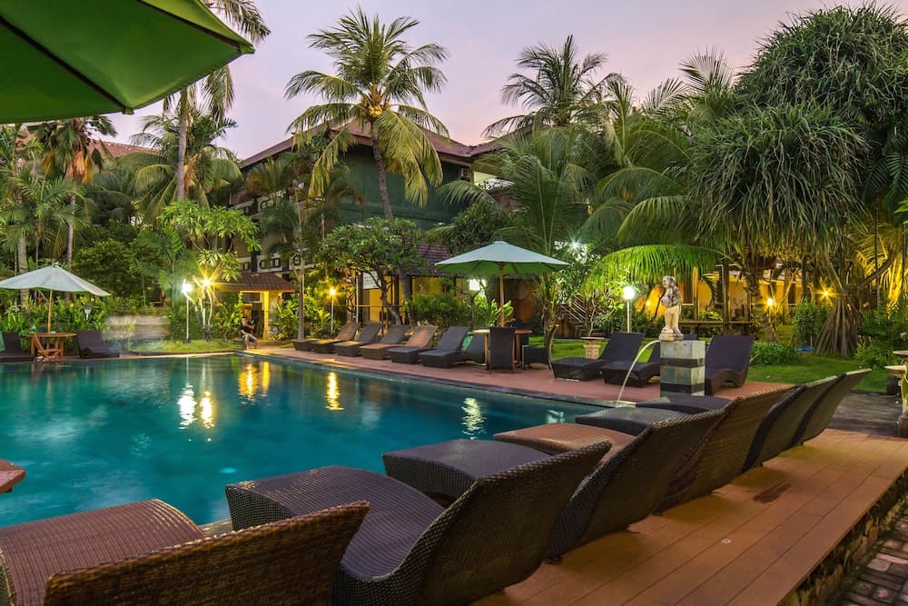 Bakung Beach Resort — photo 1 of 37