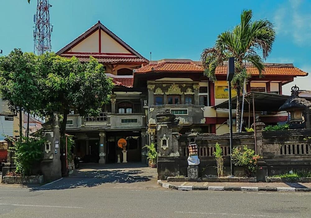Hotel Candra Adigraha — photo 1 of 16