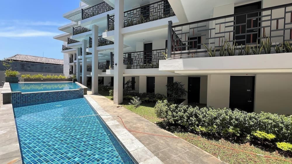 Modern Look Studio (No Kitchen) Apartment At Skales Residence Nusa Dua Bali — photo 1 of 23