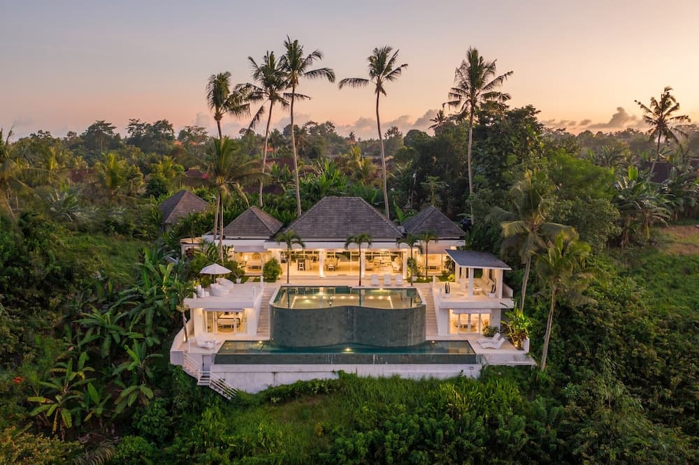 Magical Jungle Villa, 4 BR, Ubud With Staff — photo 1 of 89