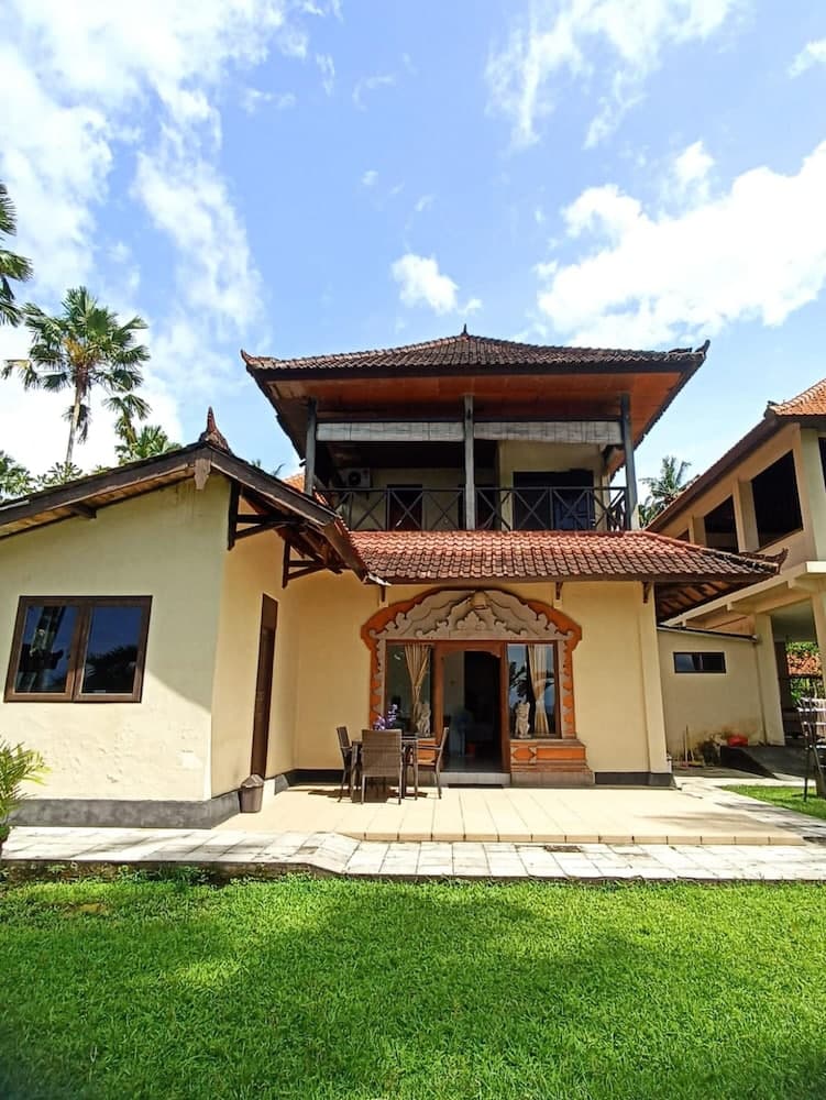 Villa Matanai — photo 1 of 39