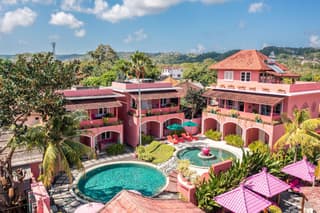 PinkCoco Uluwatu - Constant Surprises & for Cool Adults Only