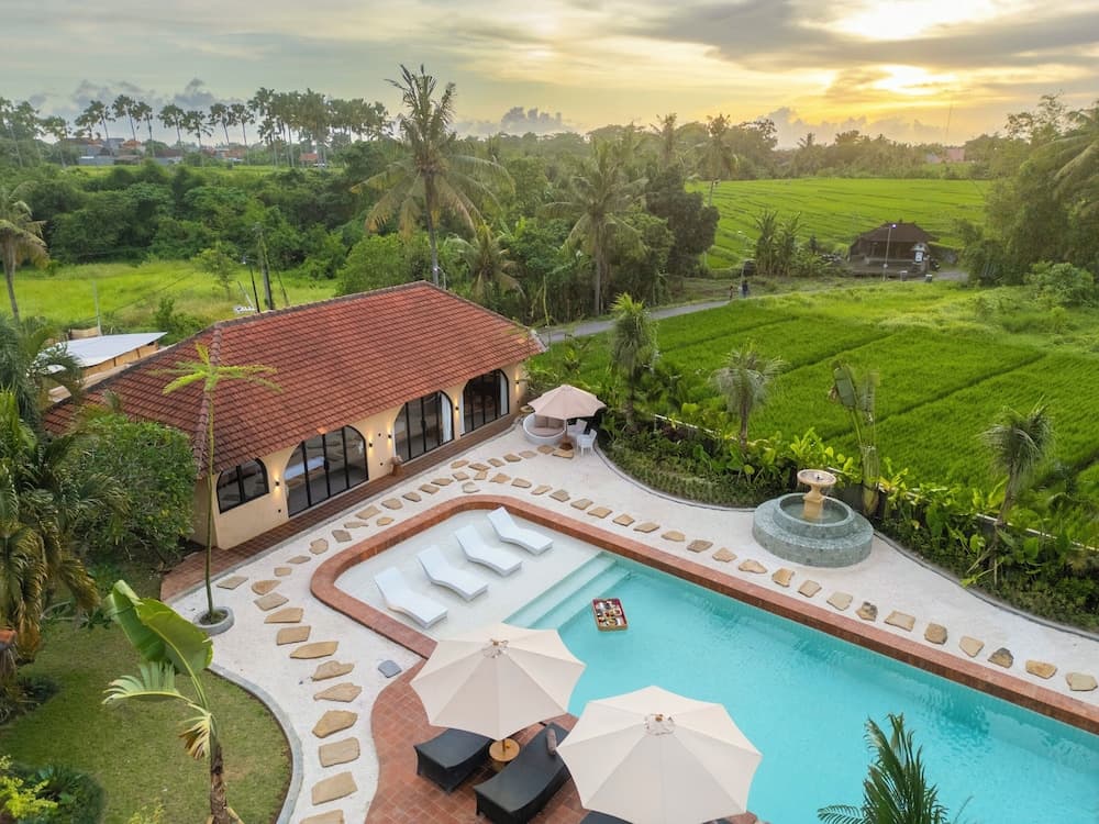 Cabana Kedungu by Ini Vie Hospitality — photo 1 of 48