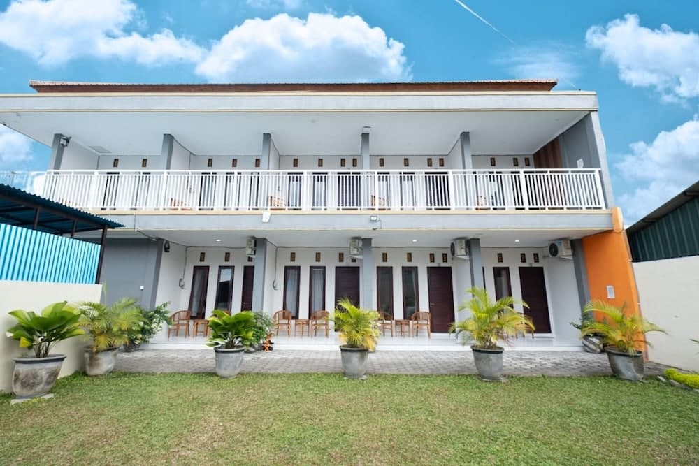 Shankara Guest House — photo 1 of 21