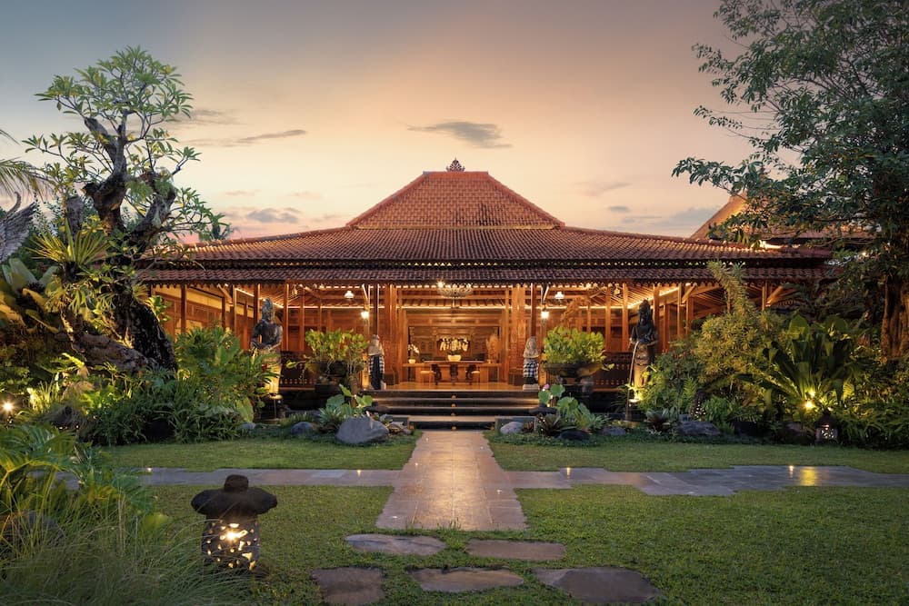 ANUMANA DE SUITE — photo 1 of 52