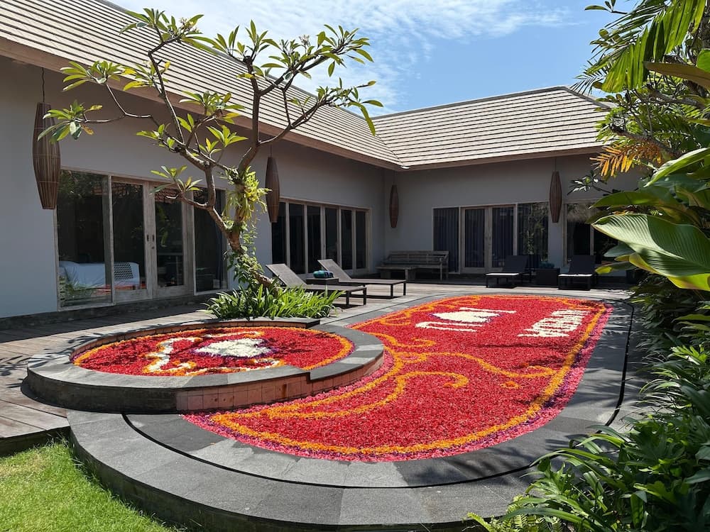 Luxury-Sang Villa-Central Sanur — photo 1 of 84