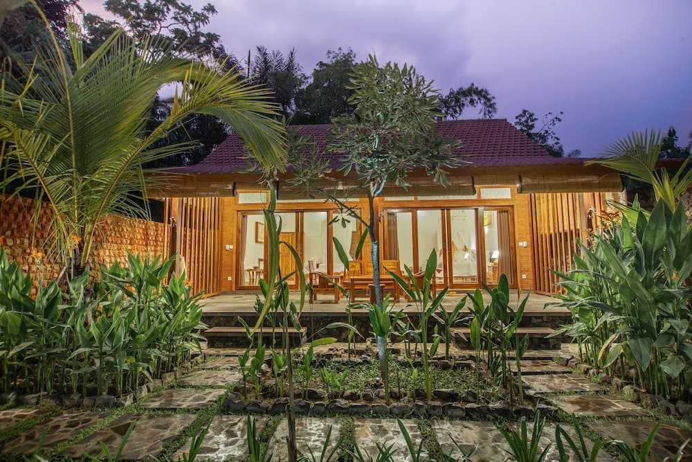 Jero Sebali Villa — photo 1 of 36