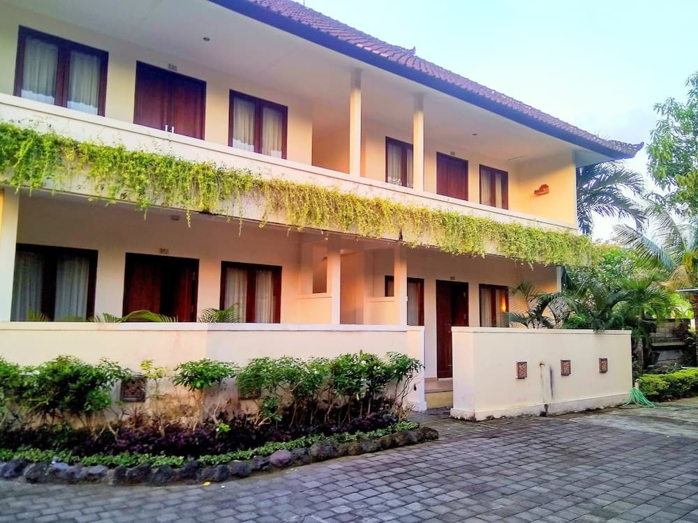 Nipuri Hotel — photo 1 of 60