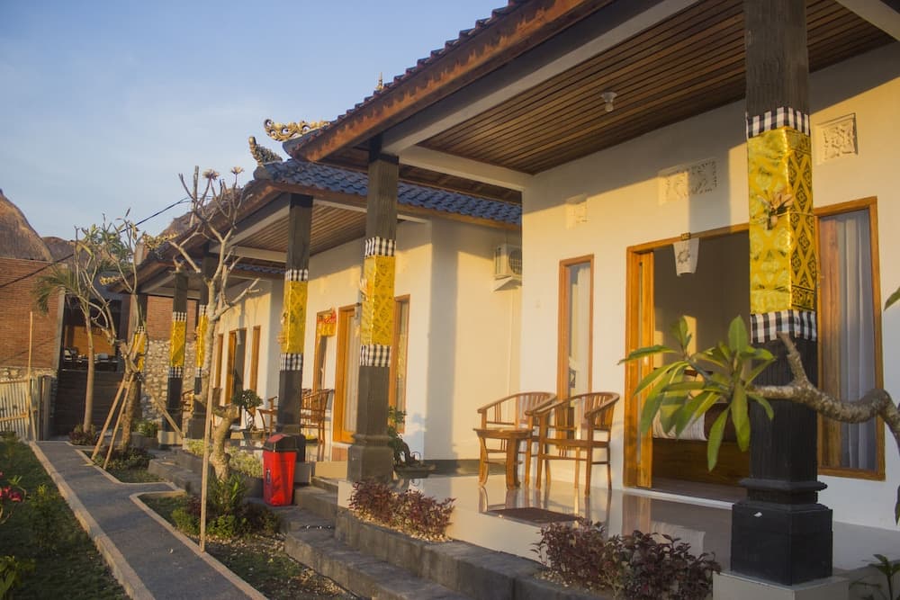 Prasi Sunset Bungalows — photo 1 of 1