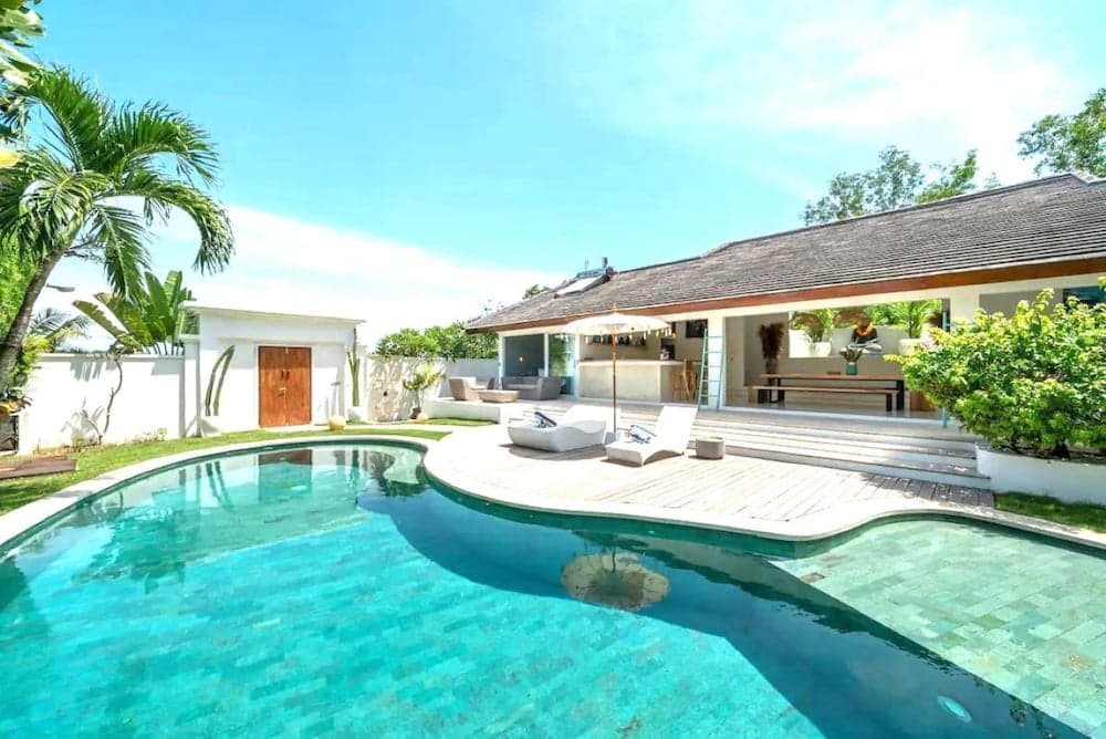 Mateo Villa Uluwatu — photo 1 of 28