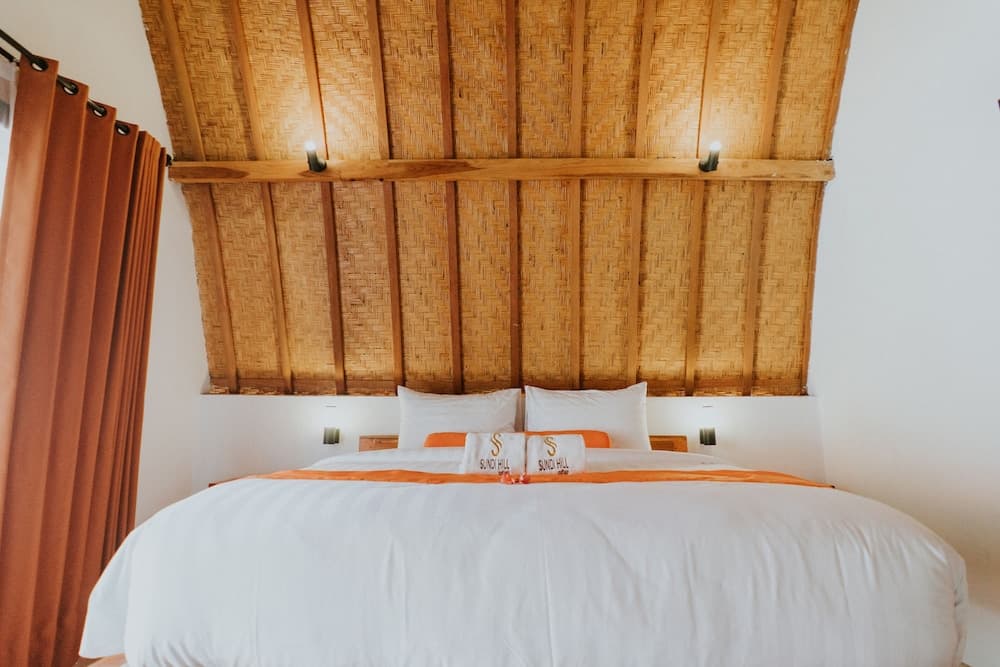 Sundi Hill Cottage — photo 1 of 22