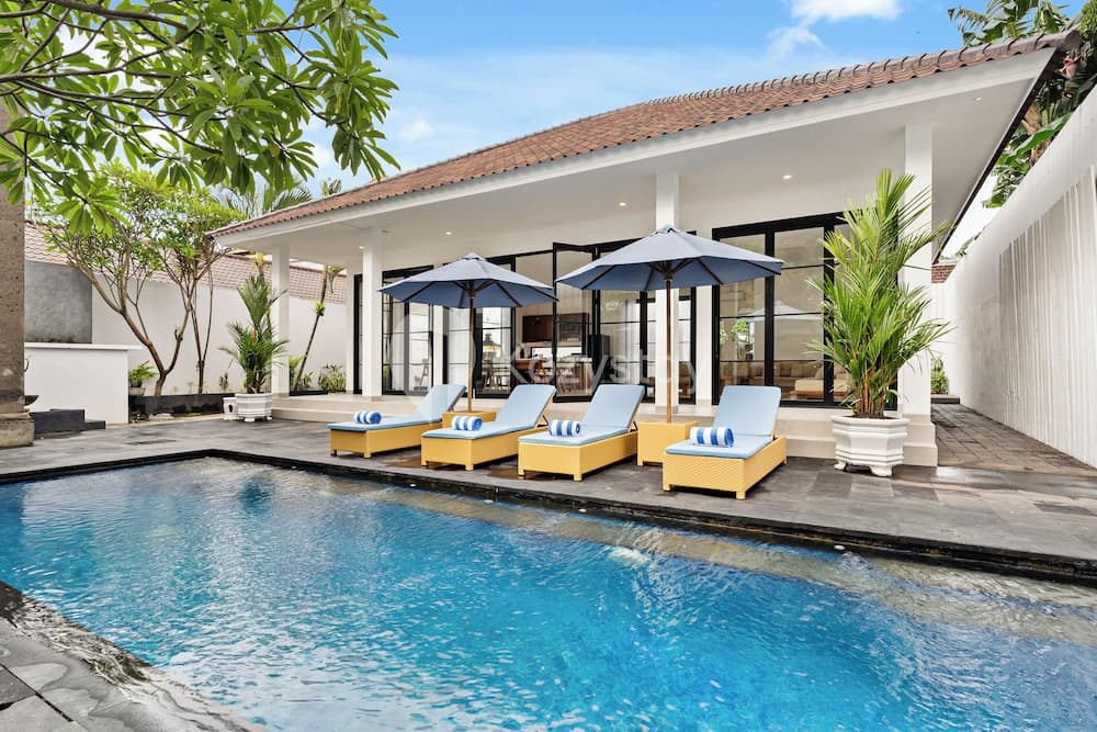 Kros Villa by Kozystay - Legian — photo 1 of 23