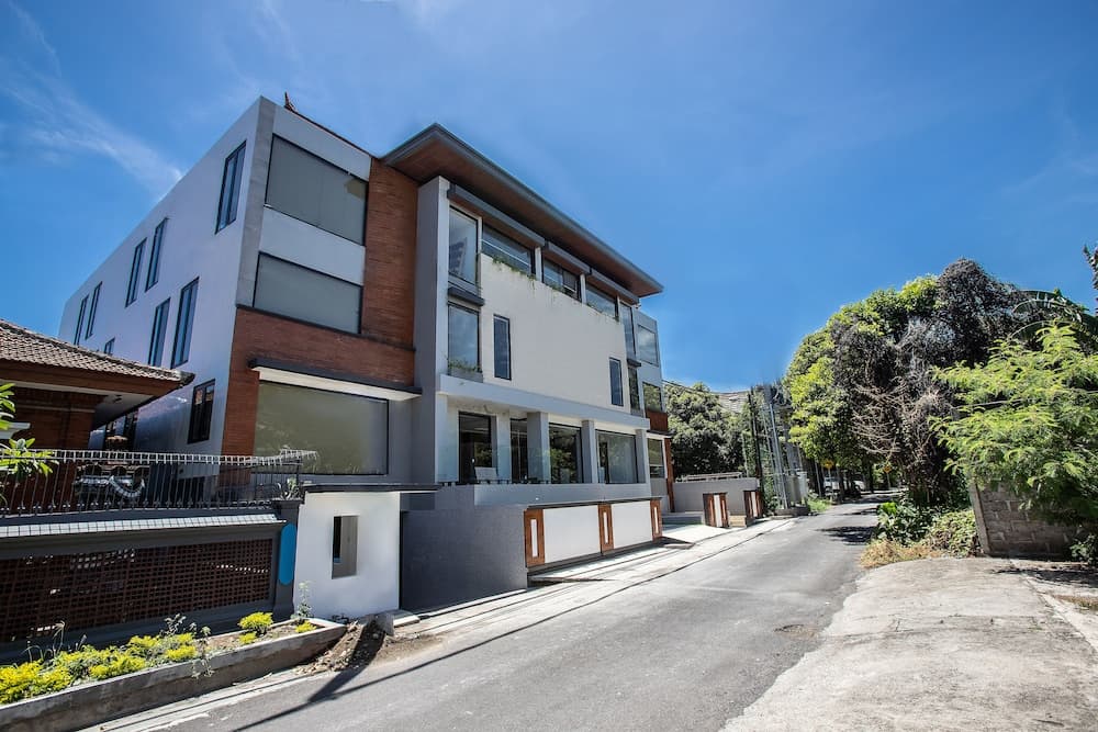 Samana Residence — photo 1 of 42