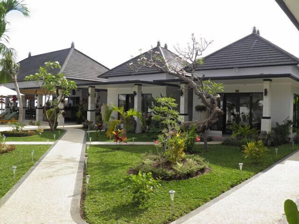 Kelapa Lovina Beach Villas — photo 1 of 1