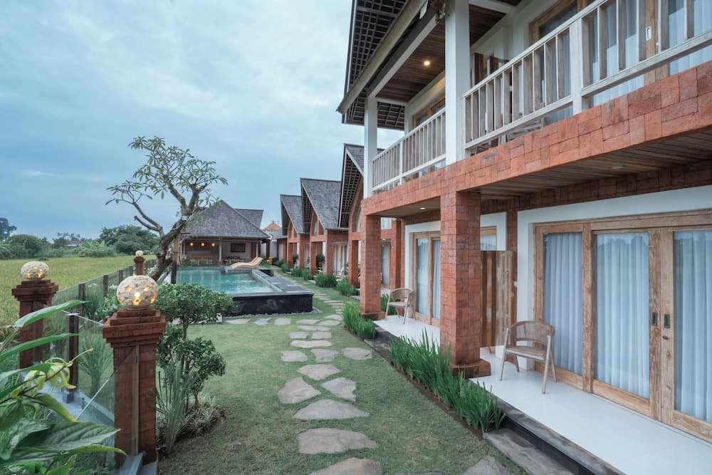 Dewi Sri Villa — photo 1 of 62