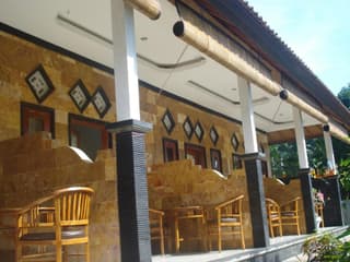 Perdana Lembongan
