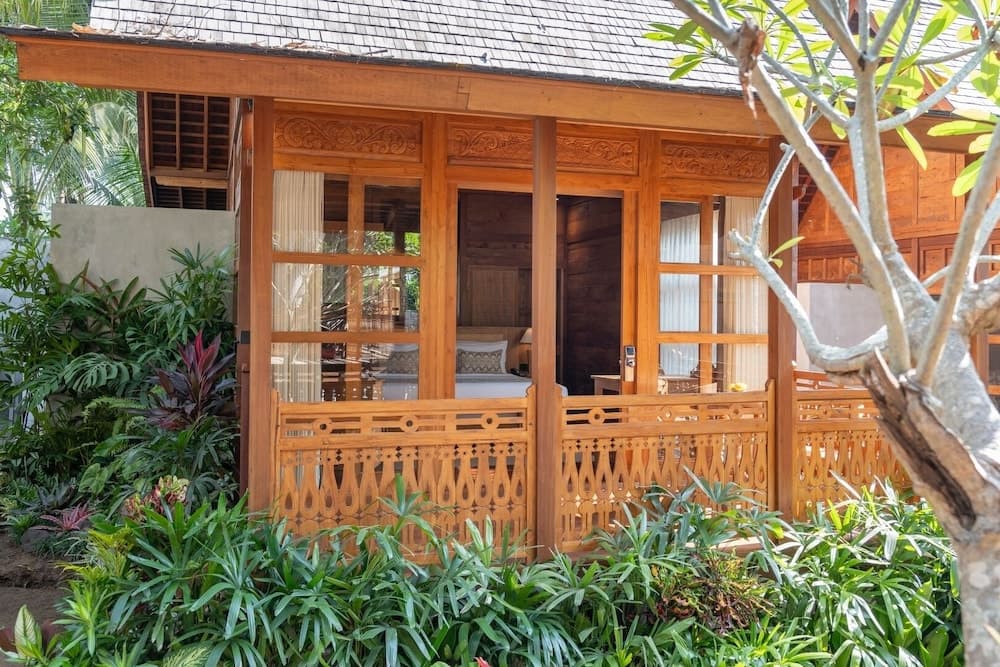 Unagi Wooden Villa by Emana — photo 1 of 1