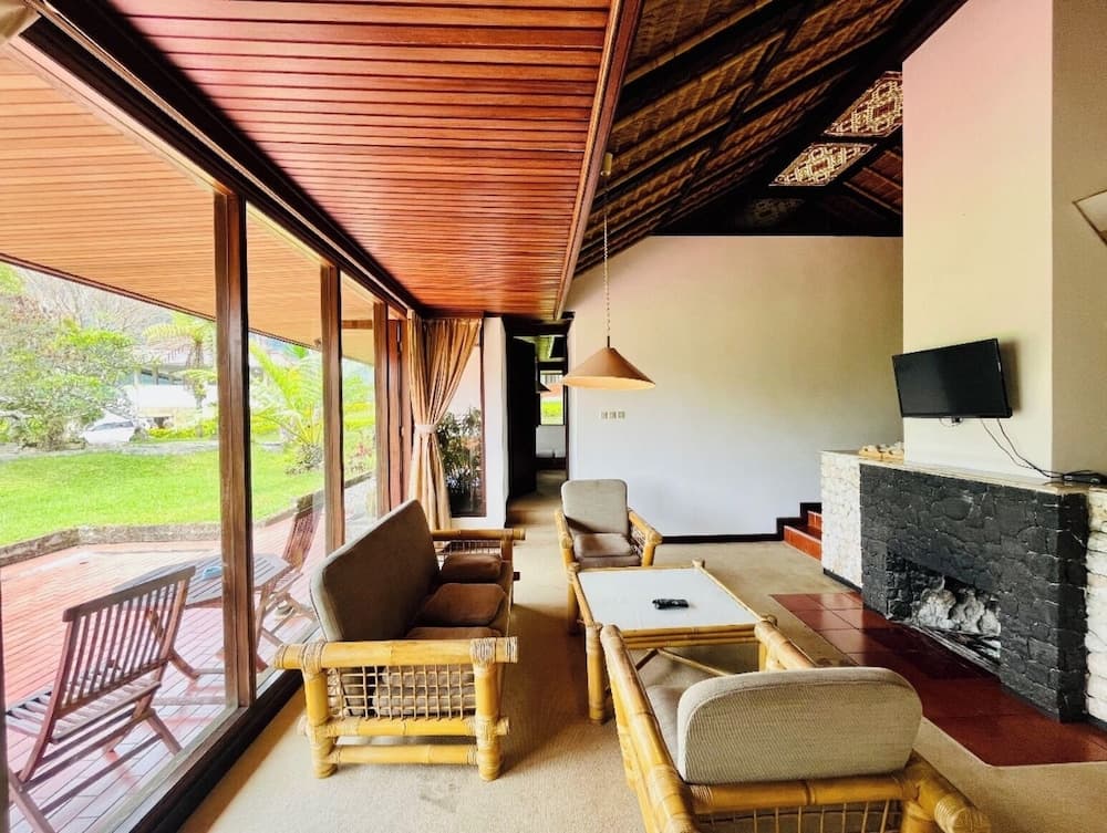 The Buyan Villas Resort — photo 1 of 14