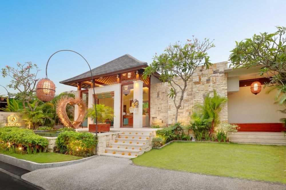 Aksari Villa Seminyak by Ini Vie Hospitality — photo 1 of 41