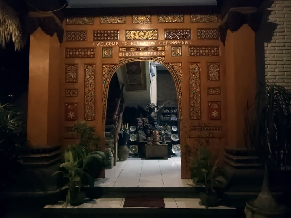 Geringsing Bungalow — photo 1 of 79