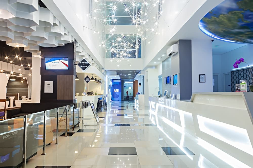 Berry Biz Hotel Powered by Archipelago — photo 1 of 47