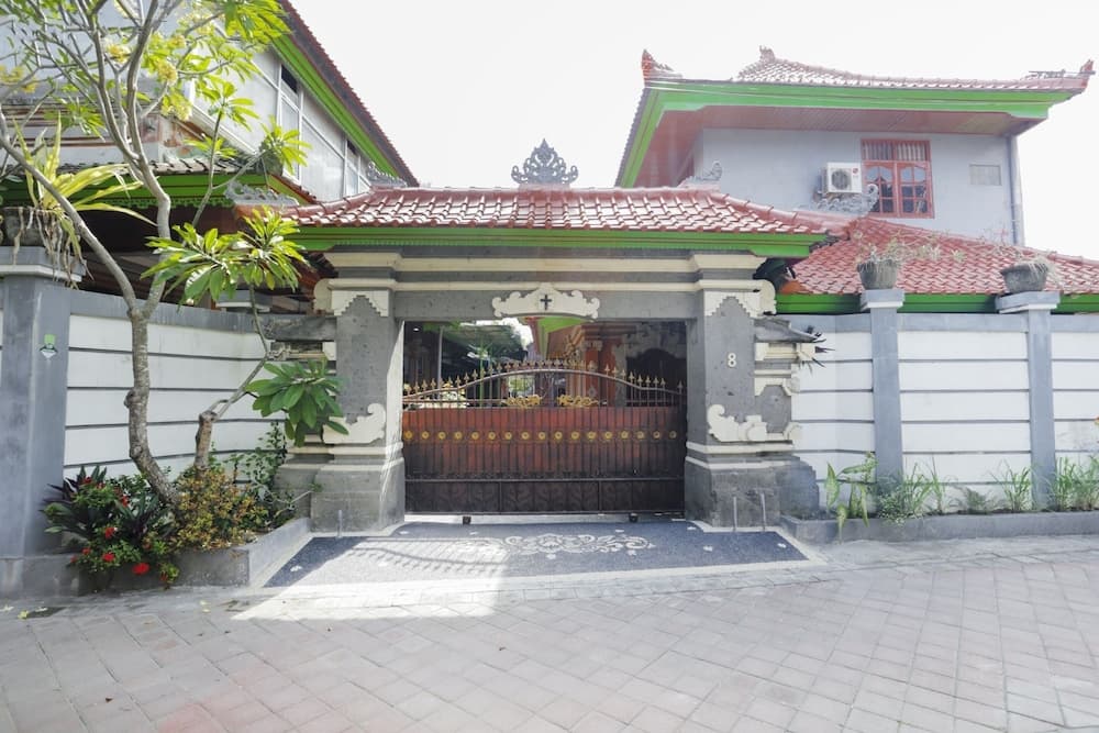 Hotel O Ceria Guesthouse SeminyakNearSeminyak Beach — photo 1 of 57