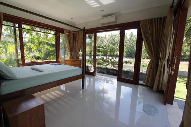 Villa with Sea View