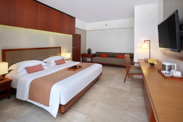 Deluxe Room Double Bed with Daily Beers