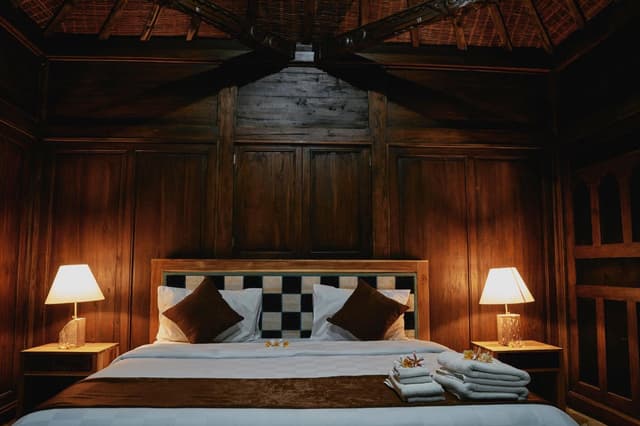 Joglo Suite with Pool Access