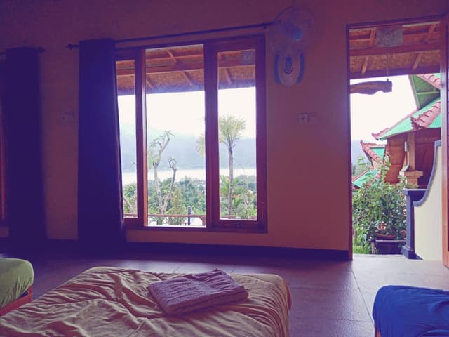 Bed in 6-Bed Mixed Dormitory Room