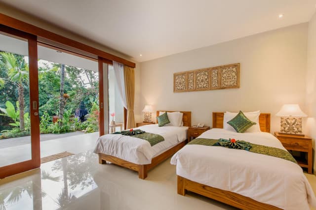 Deluxe Twin Room